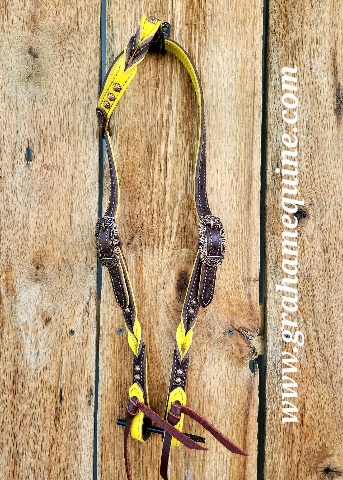 Twisted One Ear - Yellow