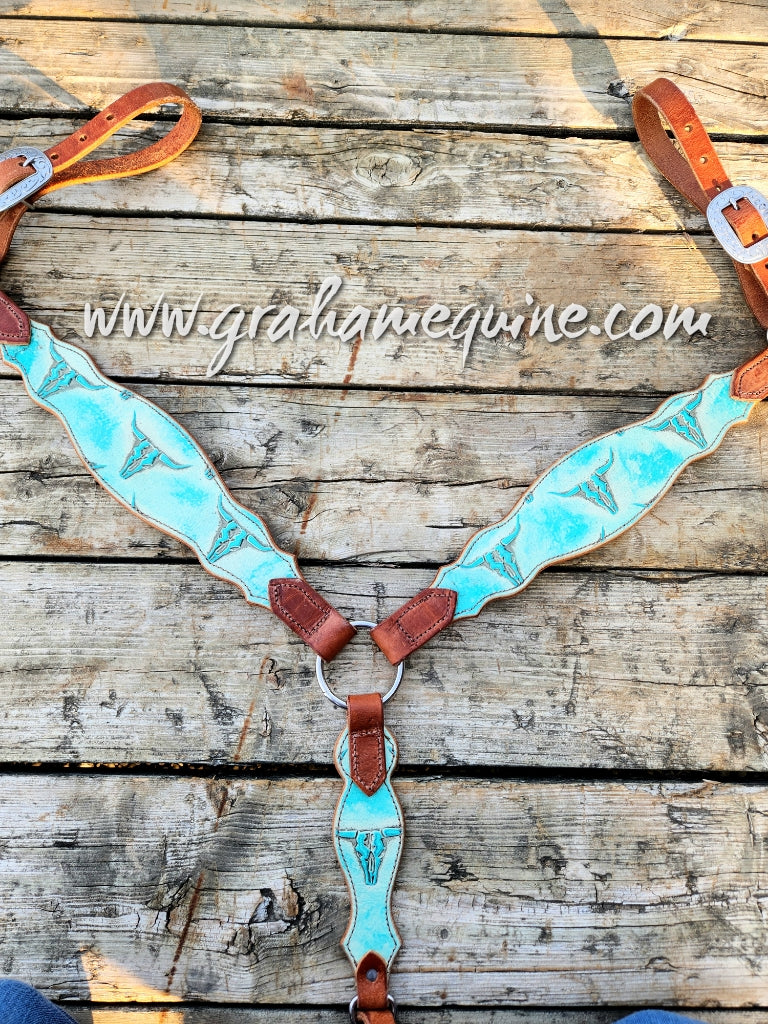 Turquoise Skull Breastcollar