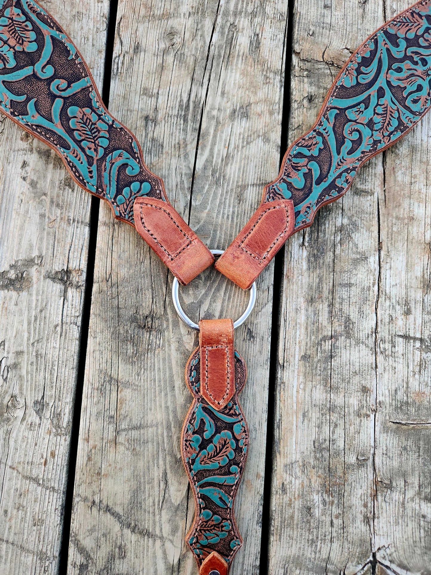 Turquoise Floral Breastcollar