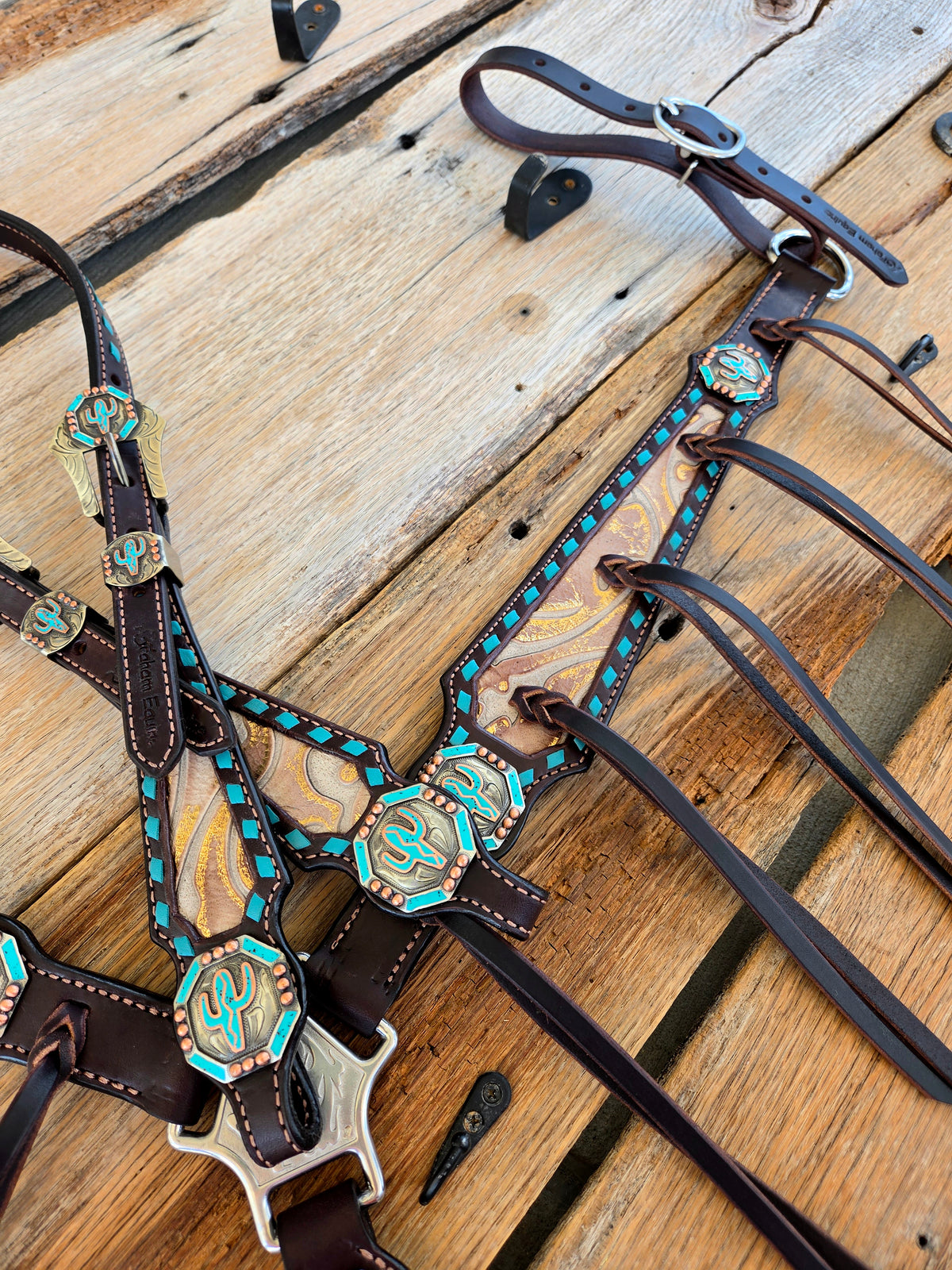 Cactus Tack Set
