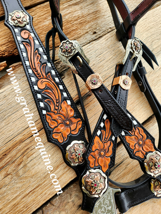 Black Floral & White Buckstitch Set