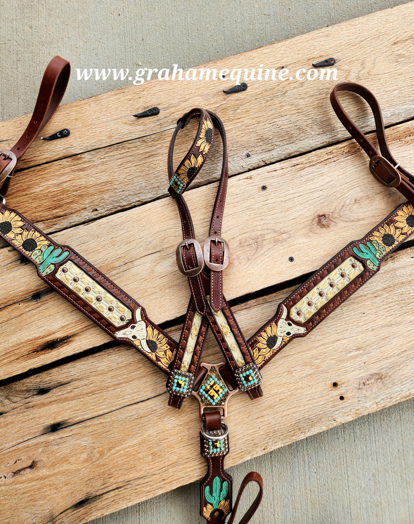 Skull n Sunflowers tack Set